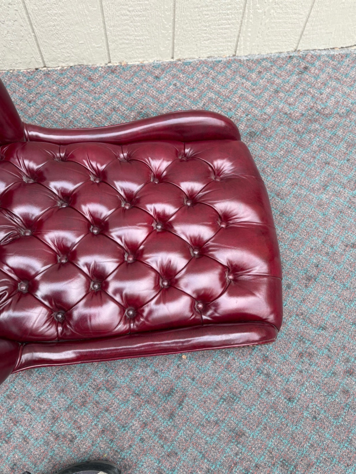 67868  Vintage Burgundy Leather Tufted Swivel Office Chair with Nailhead Trim