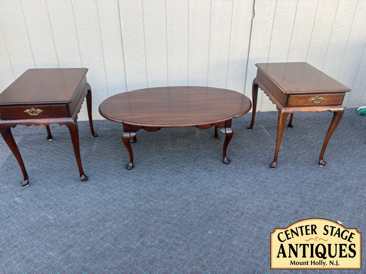 68213 Statton Cherry Queen Anne Style 3-Piece Coffee Table Set