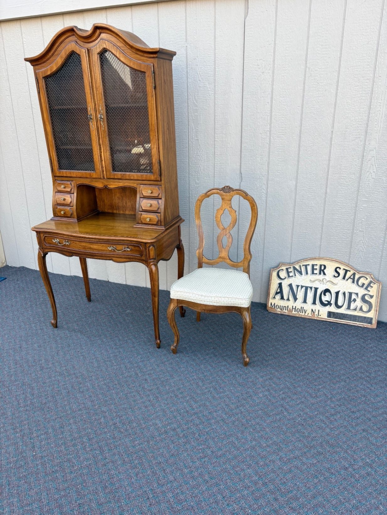 67607 Thomasville French Provincial Secretary Desk with Chair, Oak Finish