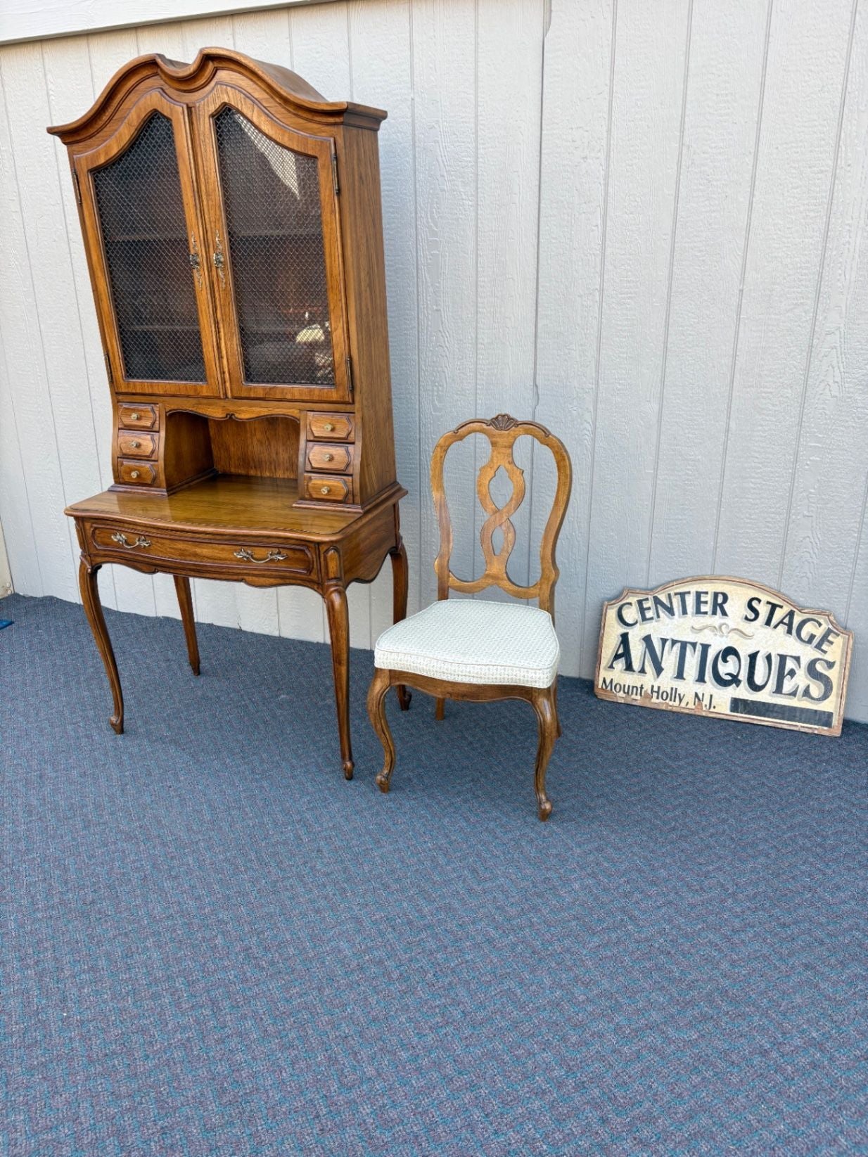 67607 Thomasville French Provincial Secretary Desk with Chair, Oak Finish