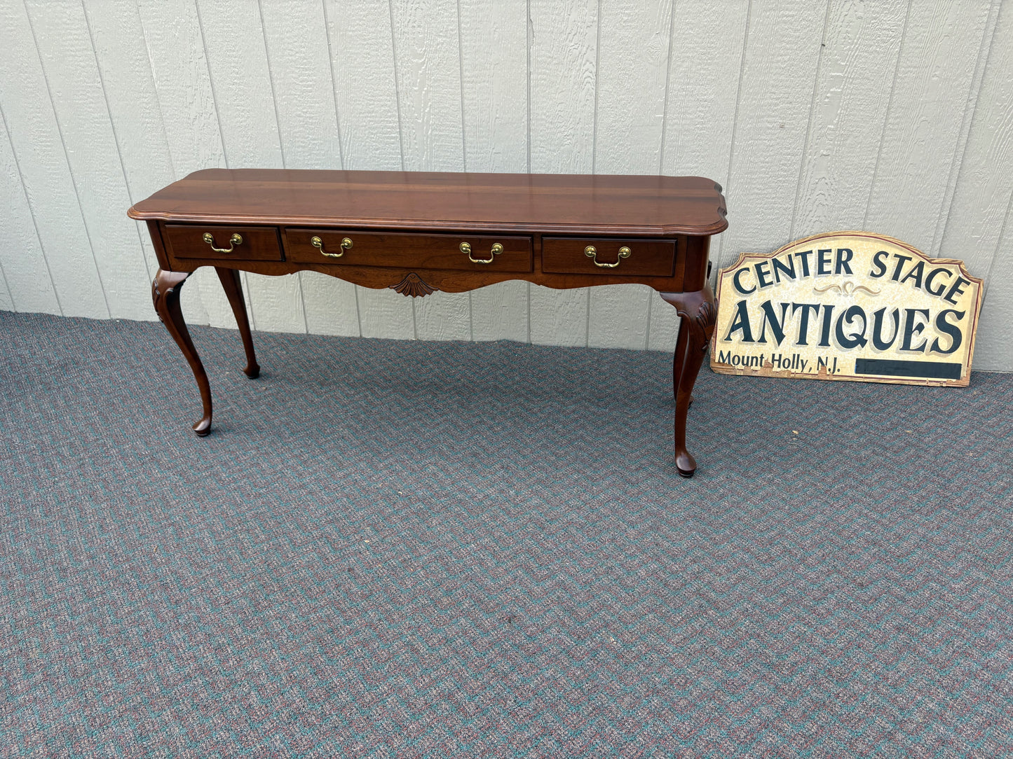 67725 Ethan Allen Queen Anne Style Mahogany Library Table