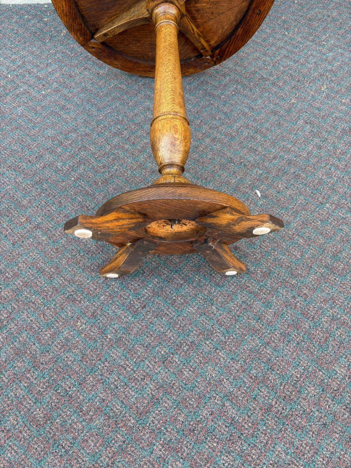 67691 Victorian Vintage Oak Pedestal Lamp Table with Turned Base