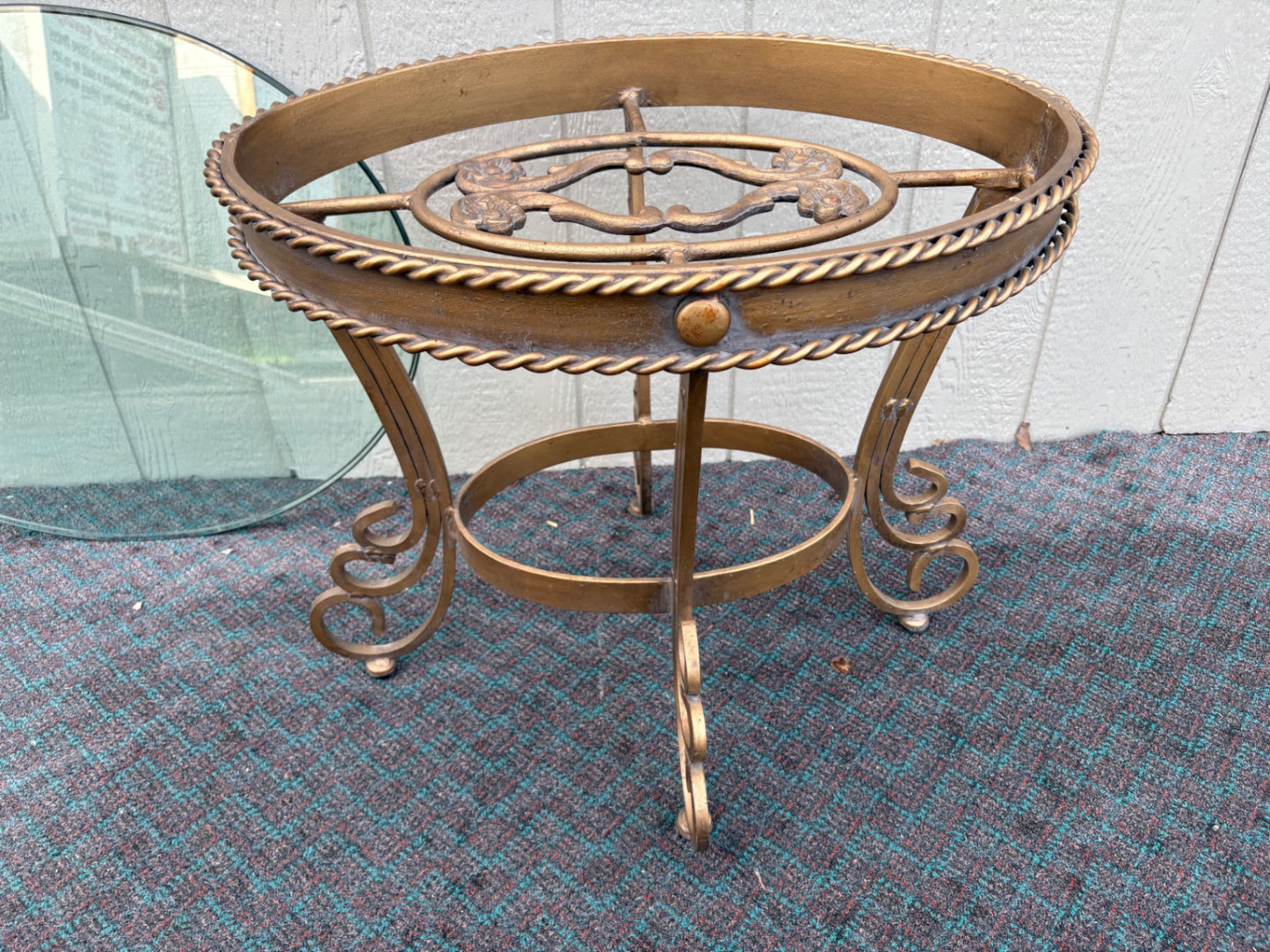 68117 Elegant Round Glass Top Side Table with Ornate Metal Base
