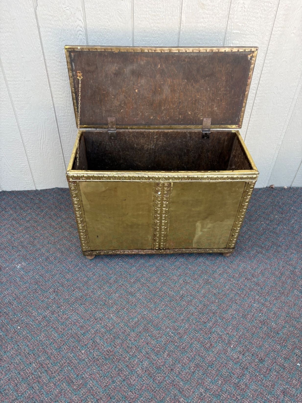 67424  Vintage Brass Trunk with Embossed Detailing