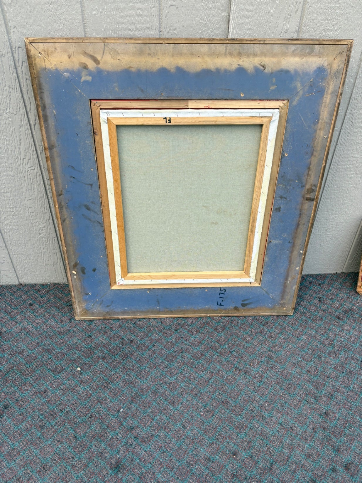 68040 Elegant Victorian Portrait of a Woman in Ornate Gilded Frame