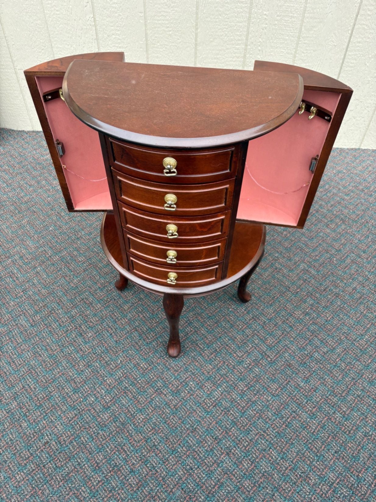 67470  Elegant Mahogany POWELL Furniture Half Round Jewelry Cabinet with Felt Lining