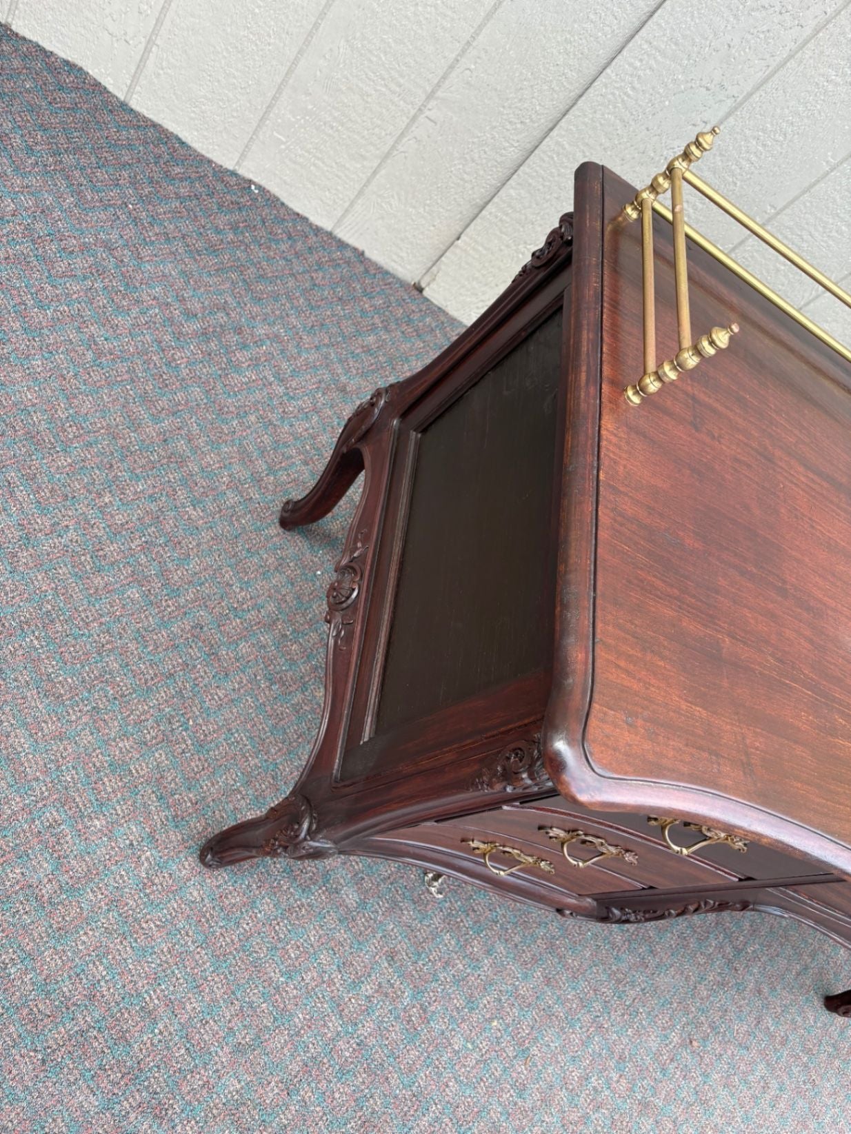 67605 Elegant French Louis XV Style Mahogany Writing Desk with Brass Rail