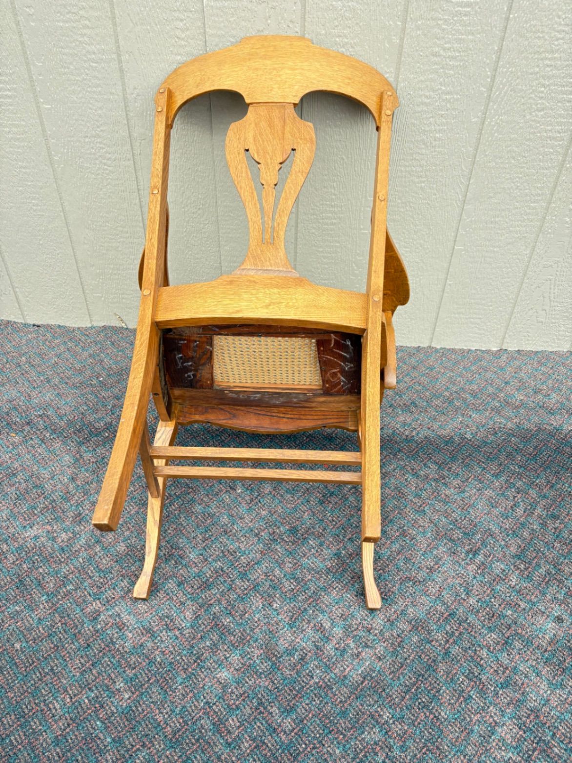 67360 Set of 6 Oak Dining Chairs, Queen Anne Style with Cane Seats