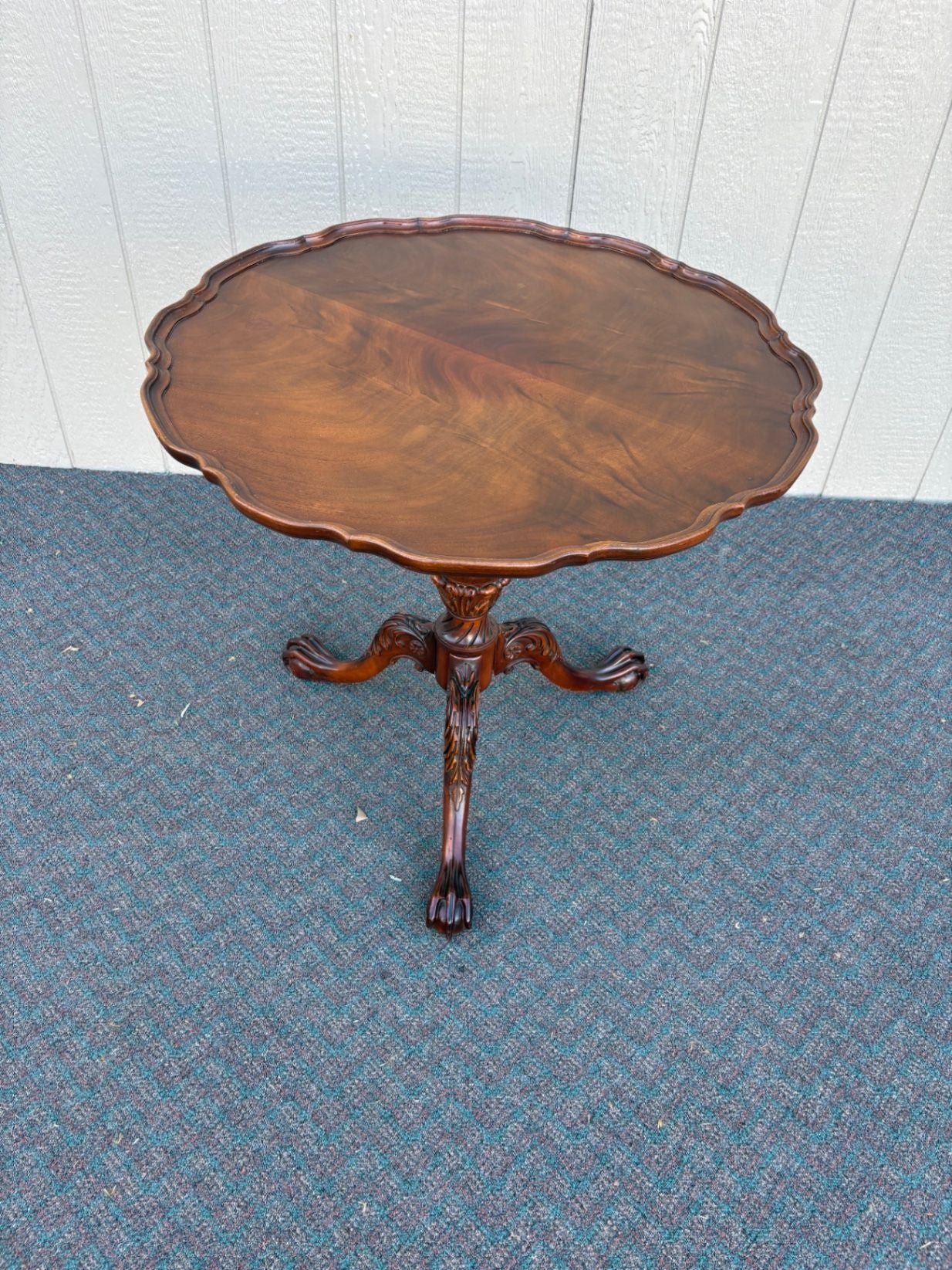 67234 Antique Chippendale Pie Crust  Table in Mahogany