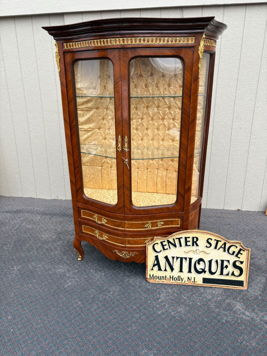 67357 Exquisite Louis XV Style Curio Cabinet with Glass Shelves
