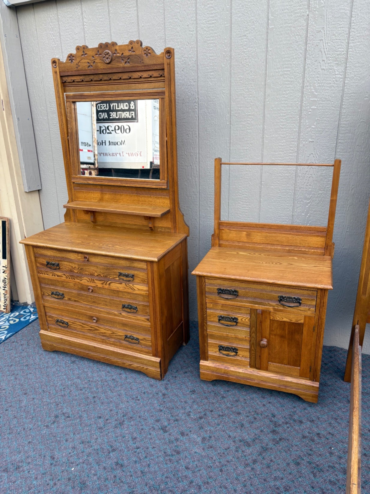 67947  Victorian Oak Bedroom Set with Full Size Bed and Dresser