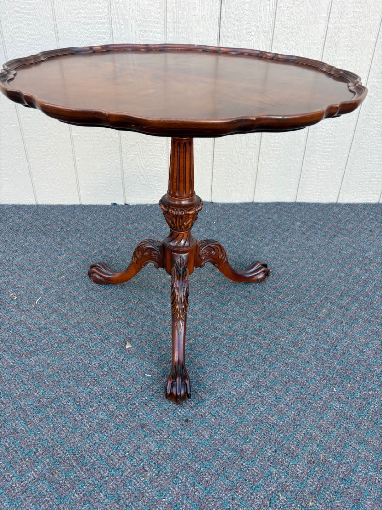 67234 Antique Chippendale Pie Crust  Table in Mahogany