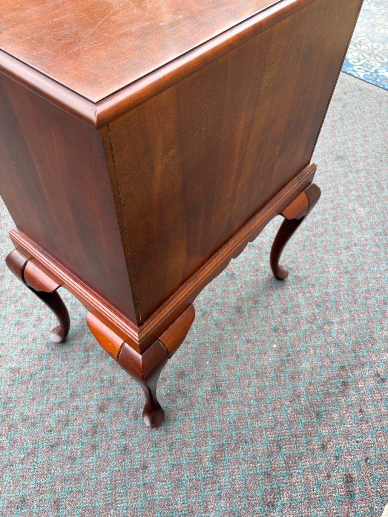 68109 Mahogany Queen Anne Style Silverware Chest with Cabriole Legs