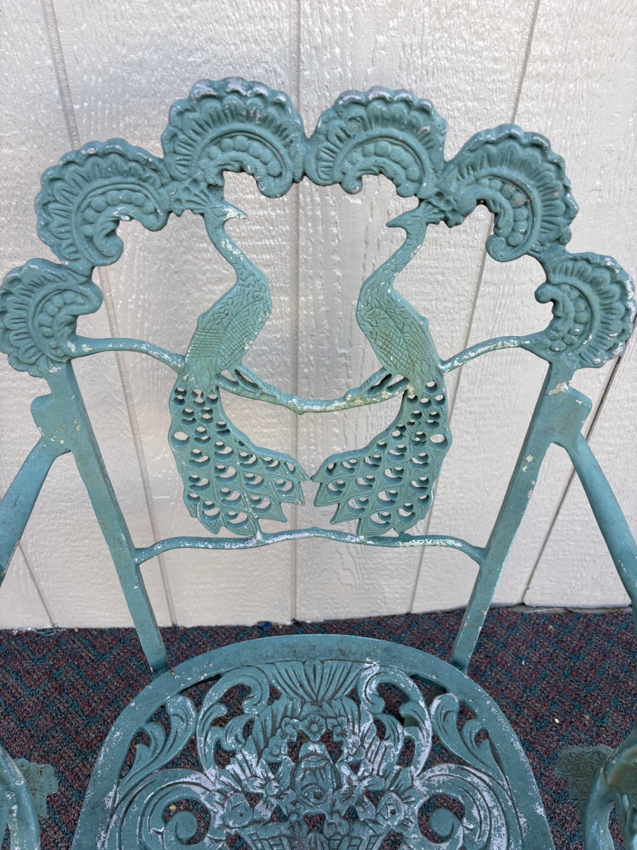 67939 Vintage 4-Piece Cast Iron Peacock Patio Set with Table and Chairs