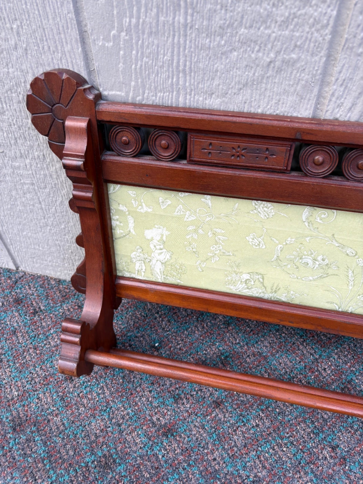 68107 Victorian Wall-Mounted Towel Rack with Carved Details and Fabric Panel