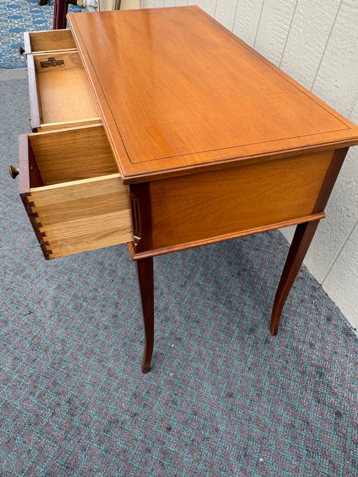 68146  Kittinger Adam's Style Mahogany Vanity Desk with Cameo Inlays