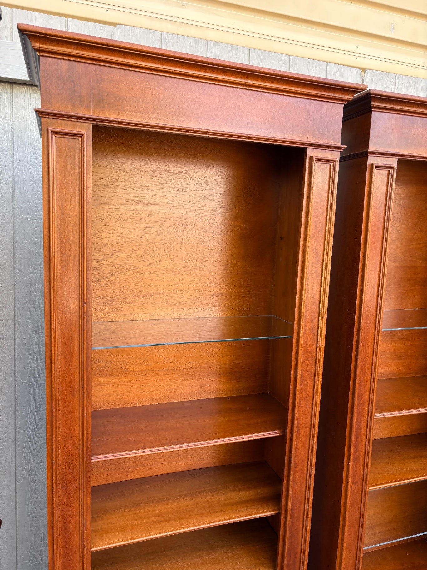 67748  Elegant Set of Three Classic Mahogany Bookcases with Adjustable Shelves