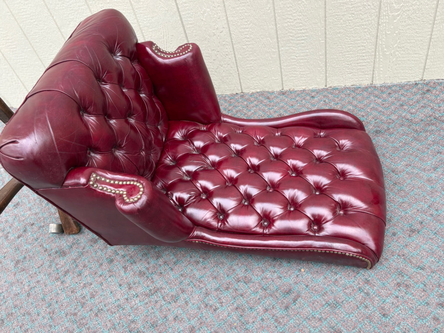 67868  Vintage Burgundy Leather Tufted Swivel Office Chair with Nailhead Trim