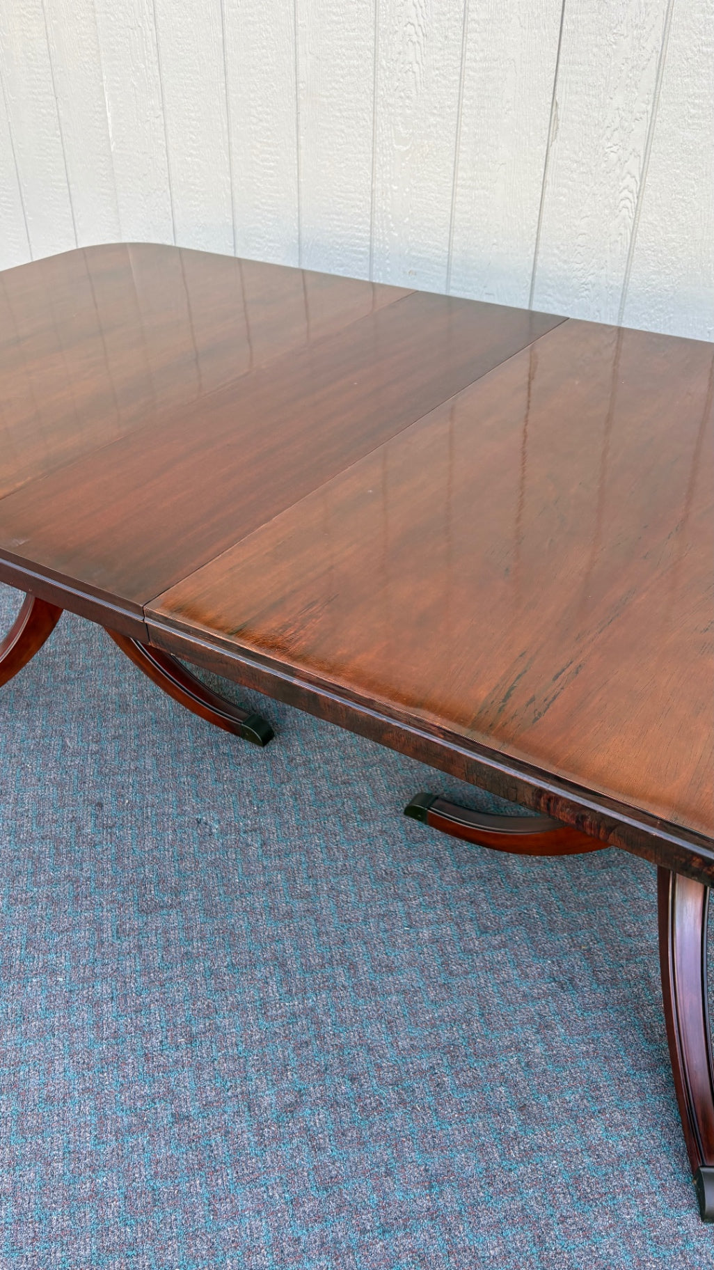 67845 Duncan Phyfe Style Dining Table with 6 Shield Back Chairs