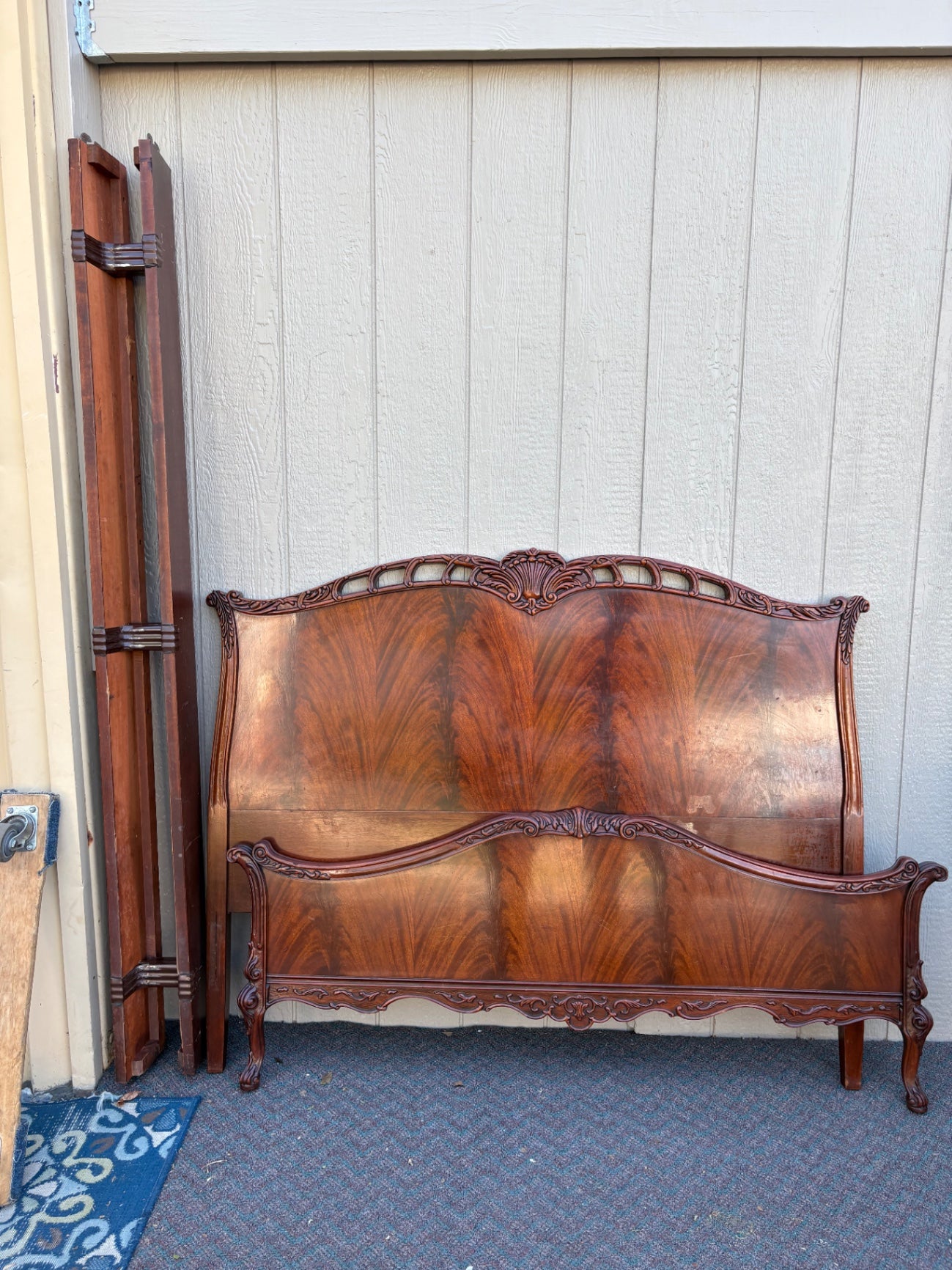 67791 Antique 8-Piece Flame Mahogany Bedroom Set with Mirrors
