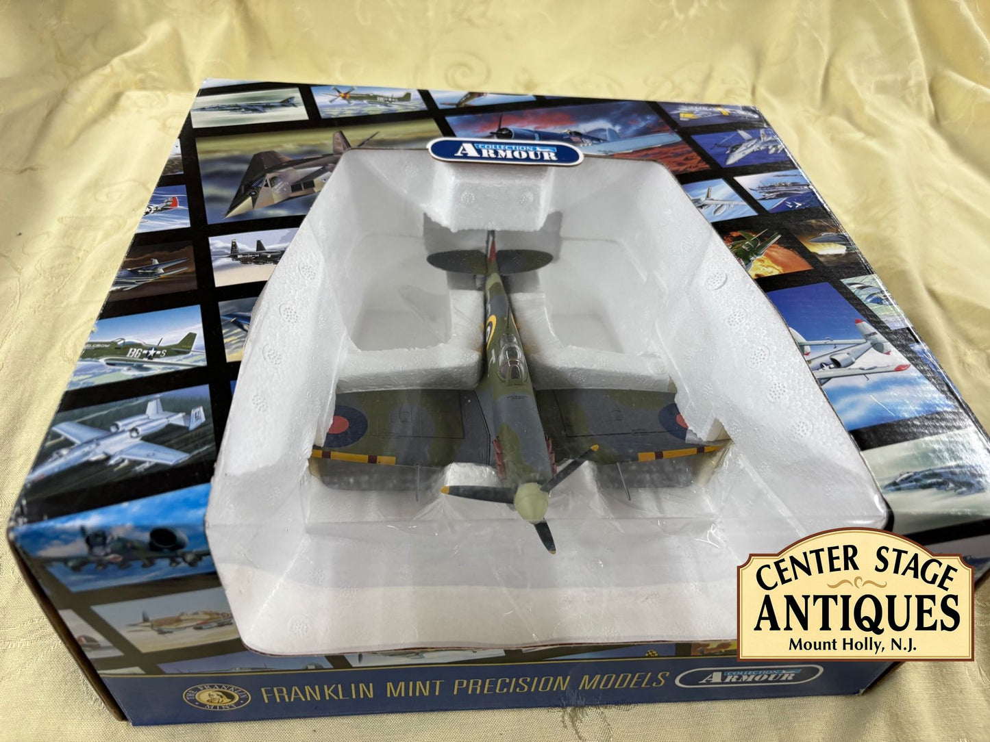 ES205  Franklin Mint Armour Collection WWII Spitfire Model Plane