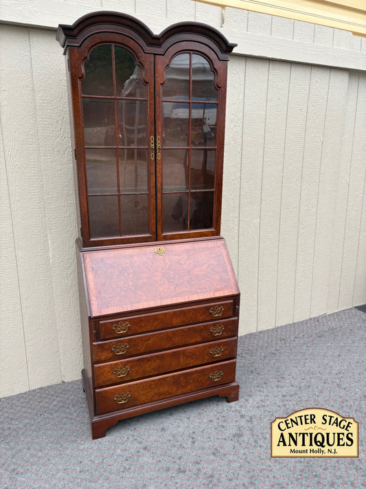 68194 Traditional Secretary Desk with Hutch by Bograd Brothers in Mahogany