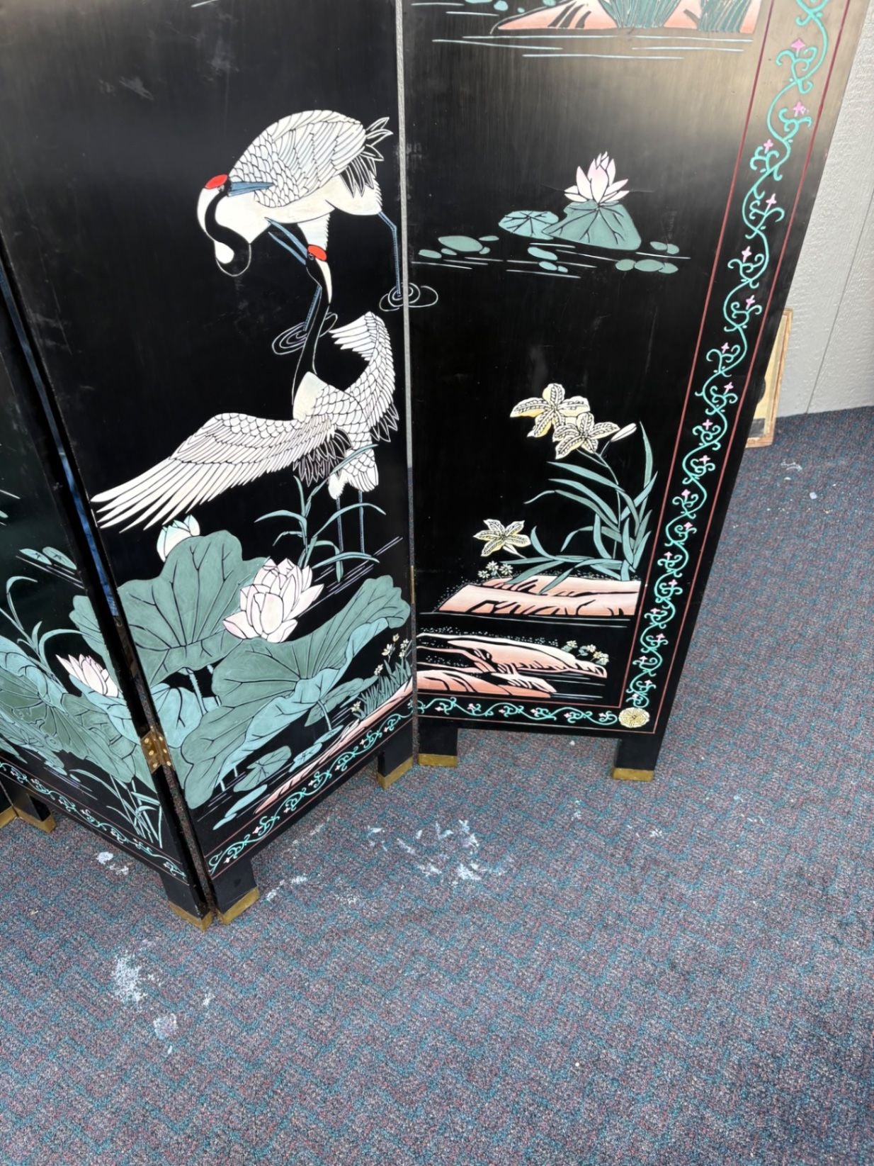 66277  Hand-Painted Oriental Folding Screen with Crane Motif