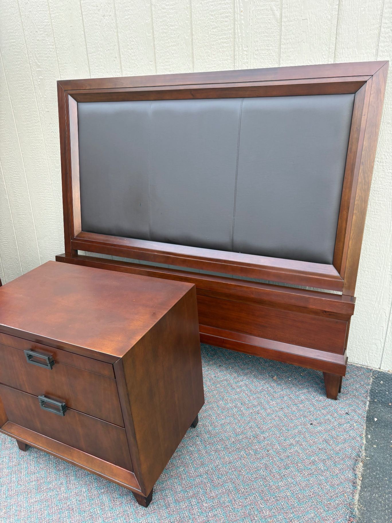 67643  Mid-Century Modern Bedroom Set with Dresser, Mirror, and Nightstand