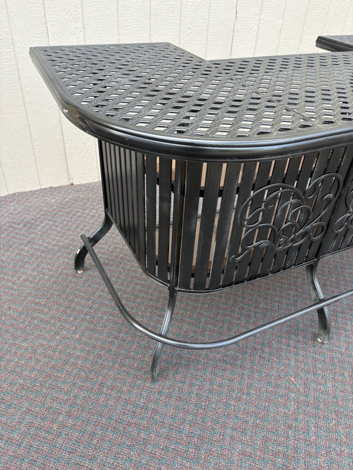 67751 Elegant Outdoor Patio Bar Set with Swivel Stool, Cast Aluminum