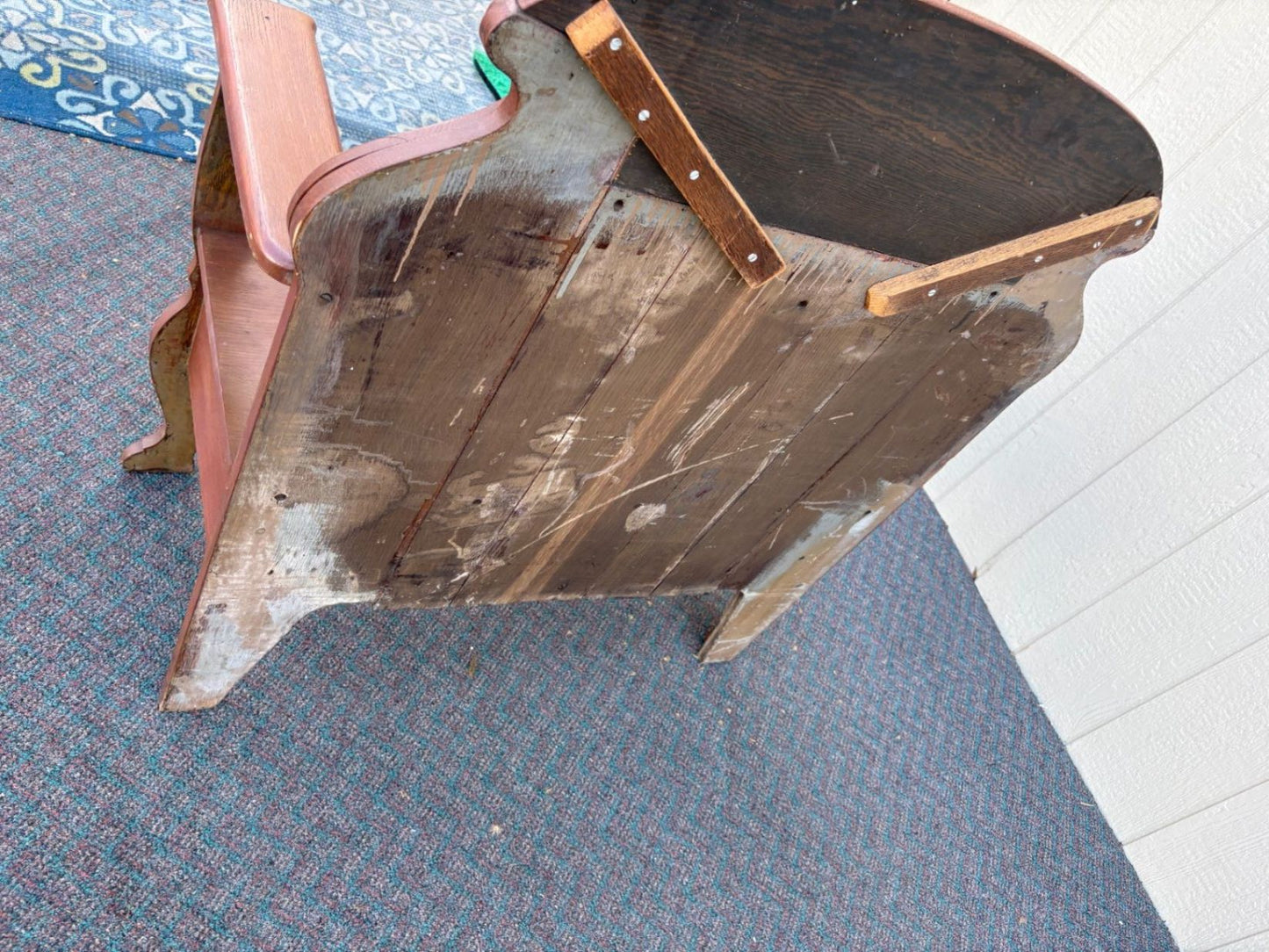 67564 Victorian Hall Seat with Intricate Carving in Rich Oak Finish
