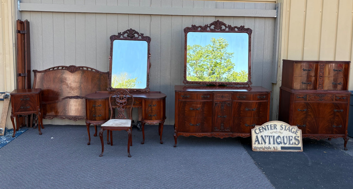 67791 Antique 8-Piece Flame Mahogany Bedroom Set with Mirrors