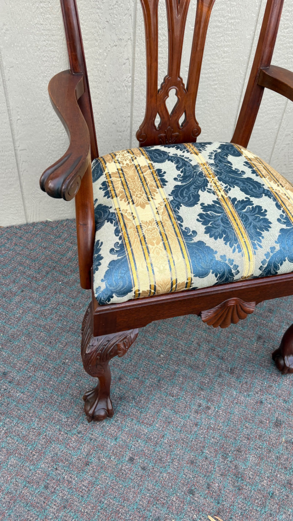 67883 Set of 6 Chippendale Style Mahogany Dining Chairs with Claw Feet