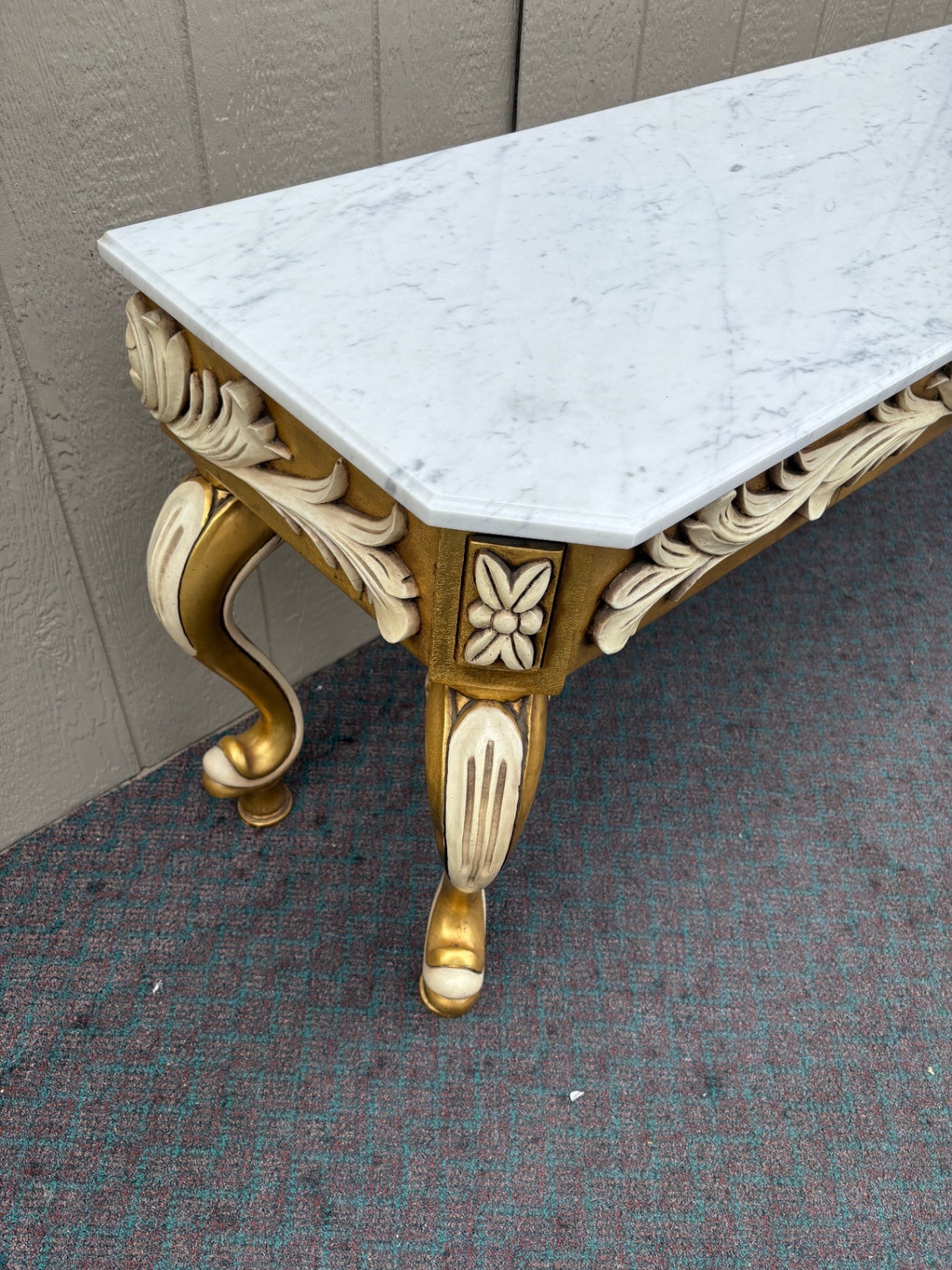Elegant Italian Console Table with Marble Top and Ornate Gilt Base
