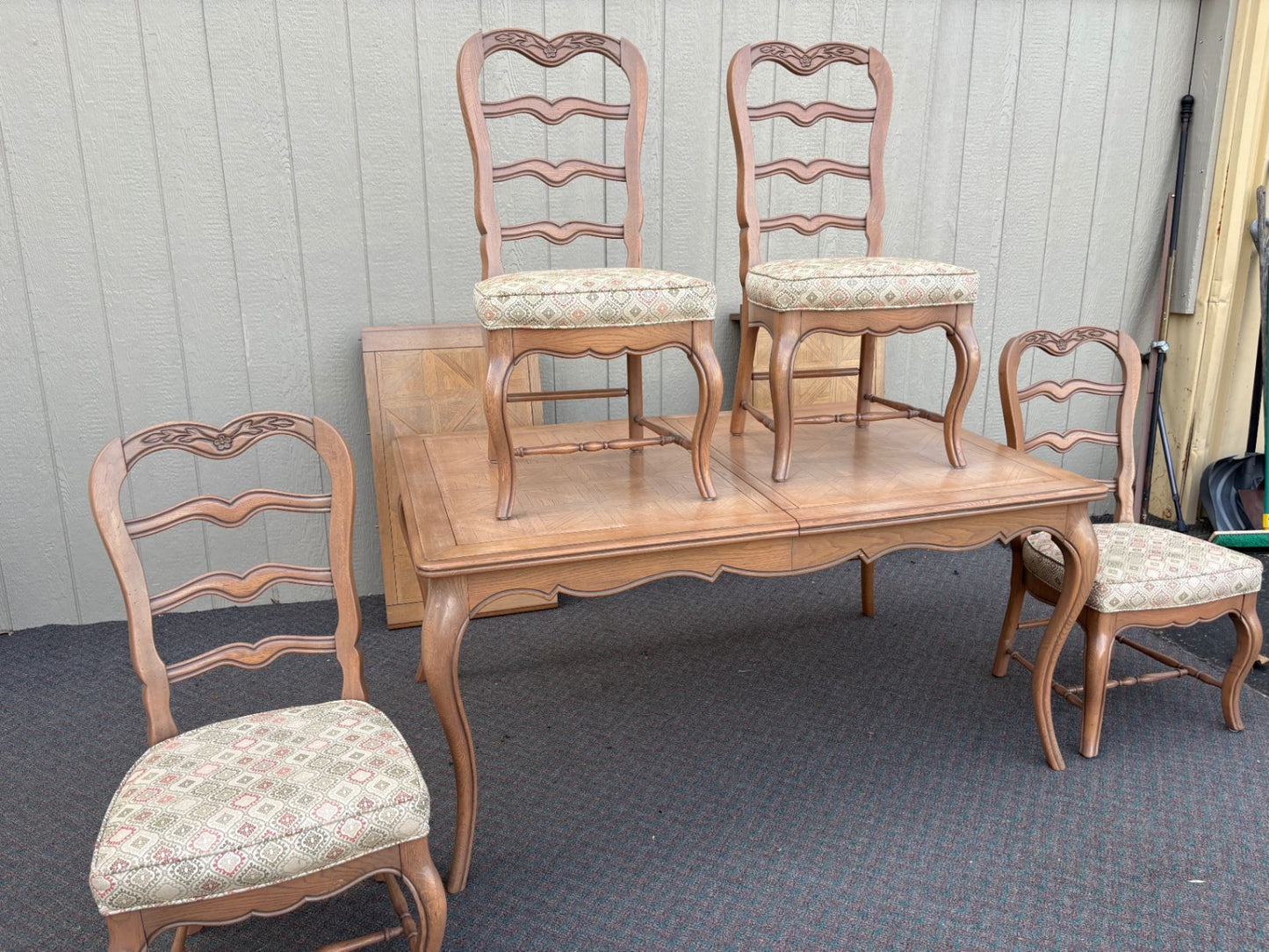 67426 French Provincial Dining Set with  Extendable Table and 6 Chairs