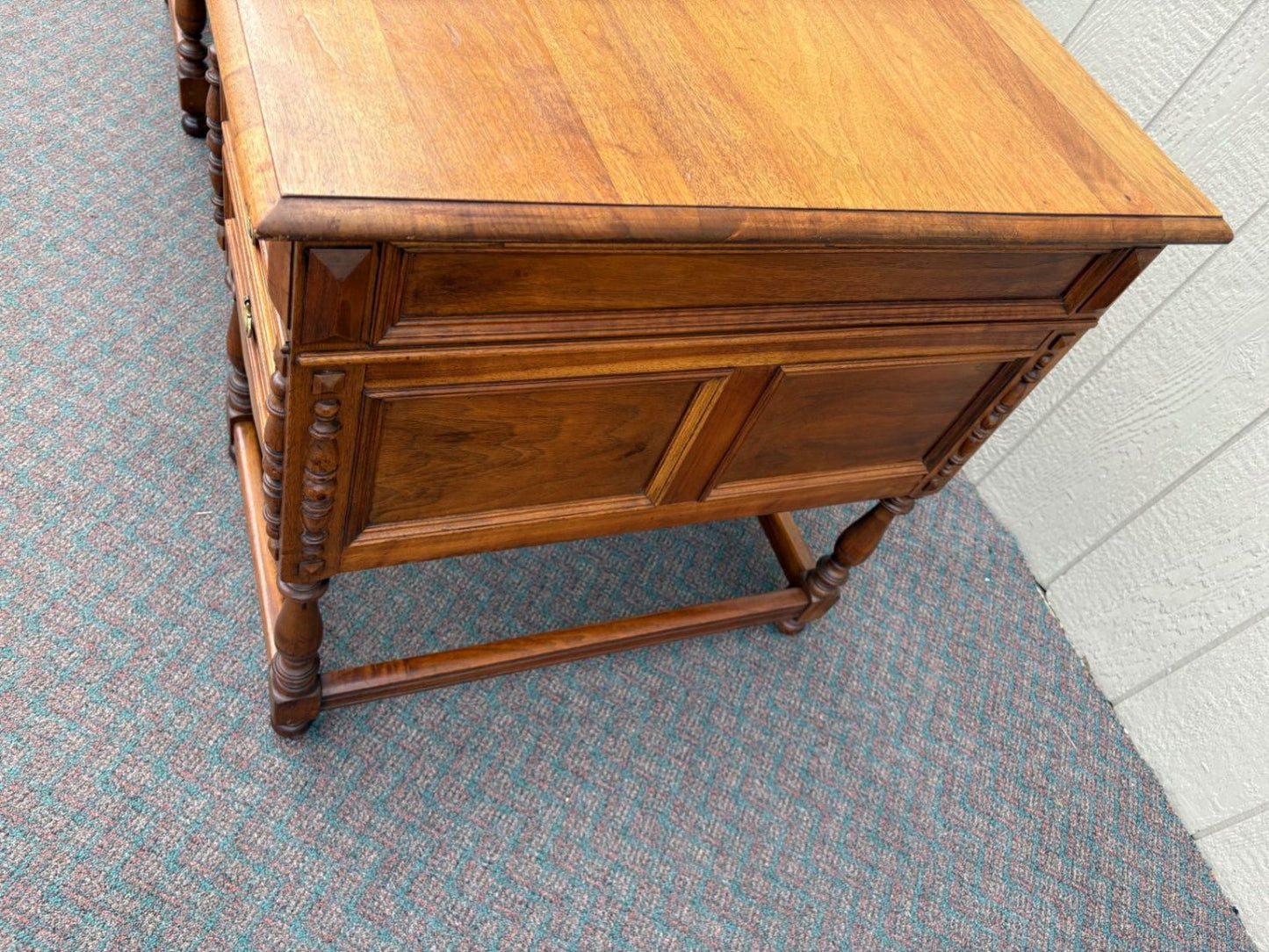 67611  Antique Executive Desk, Traditional Style in Solid Wood