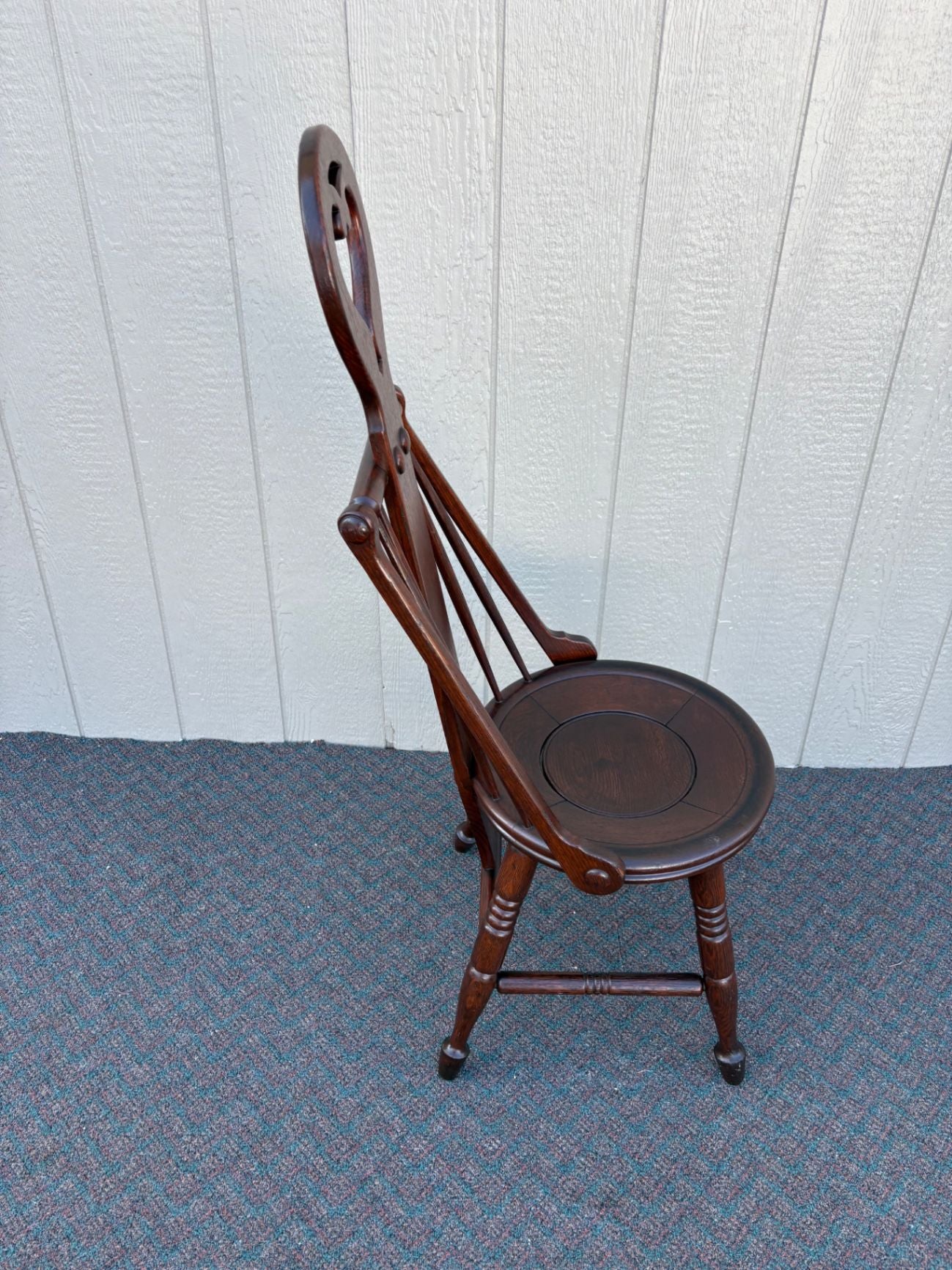 67412  Victorian Hunzinger Style Oak Side Chair with Heart Back