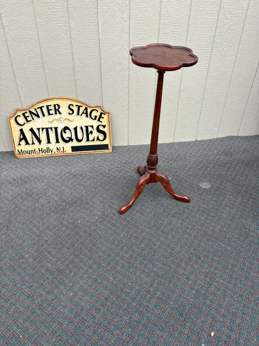 67541 Bombay Mahogany Pedestal Plant Stand with Scalloped Top