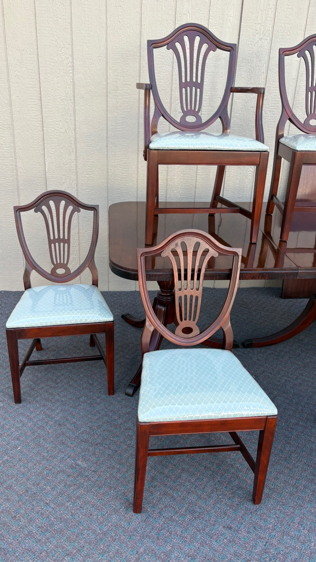 67845 Duncan Phyfe Style Dining Table with 6 Shield Back Chairs