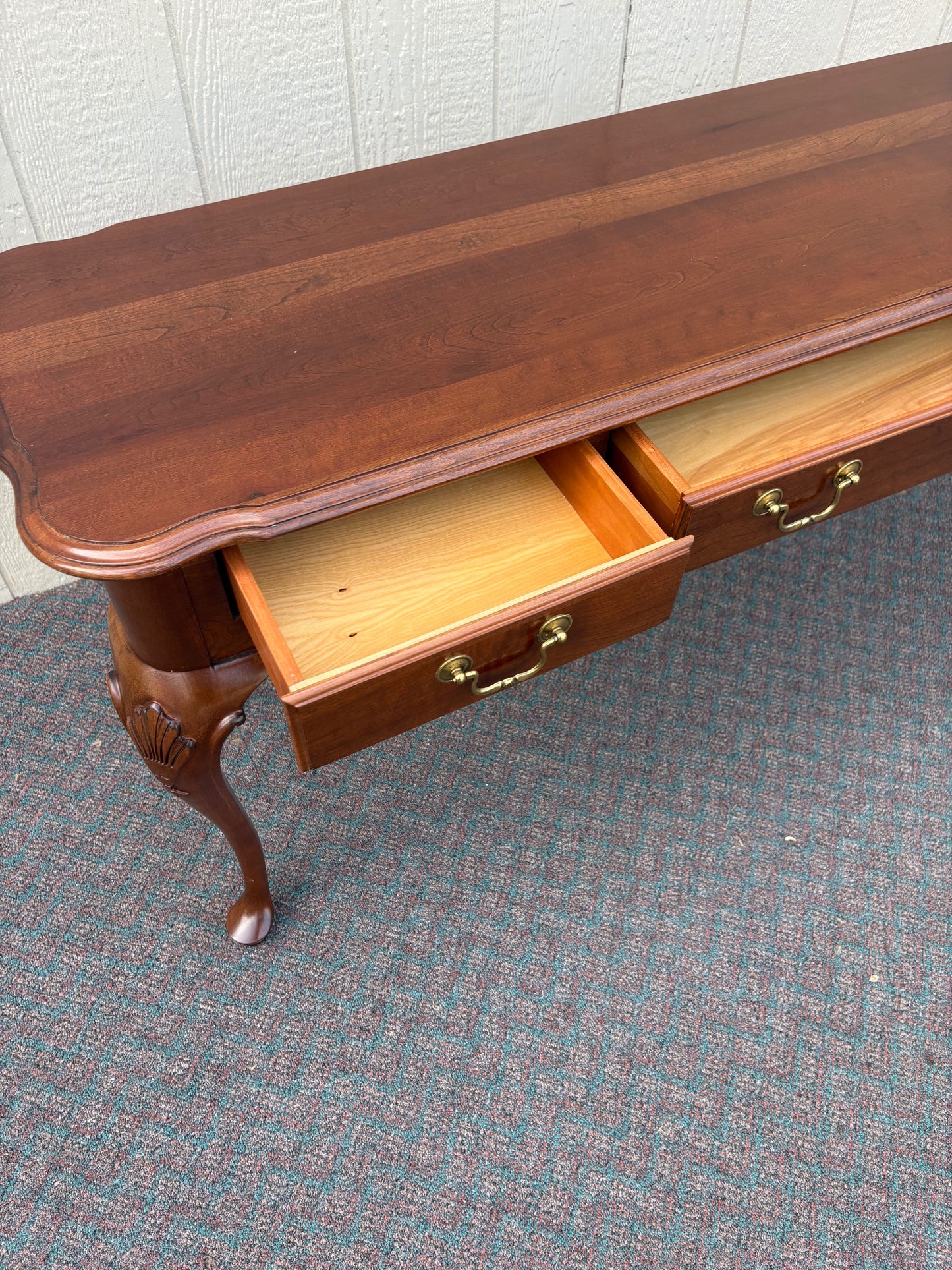 67725 Ethan Allen Queen Anne Style Mahogany Library Table