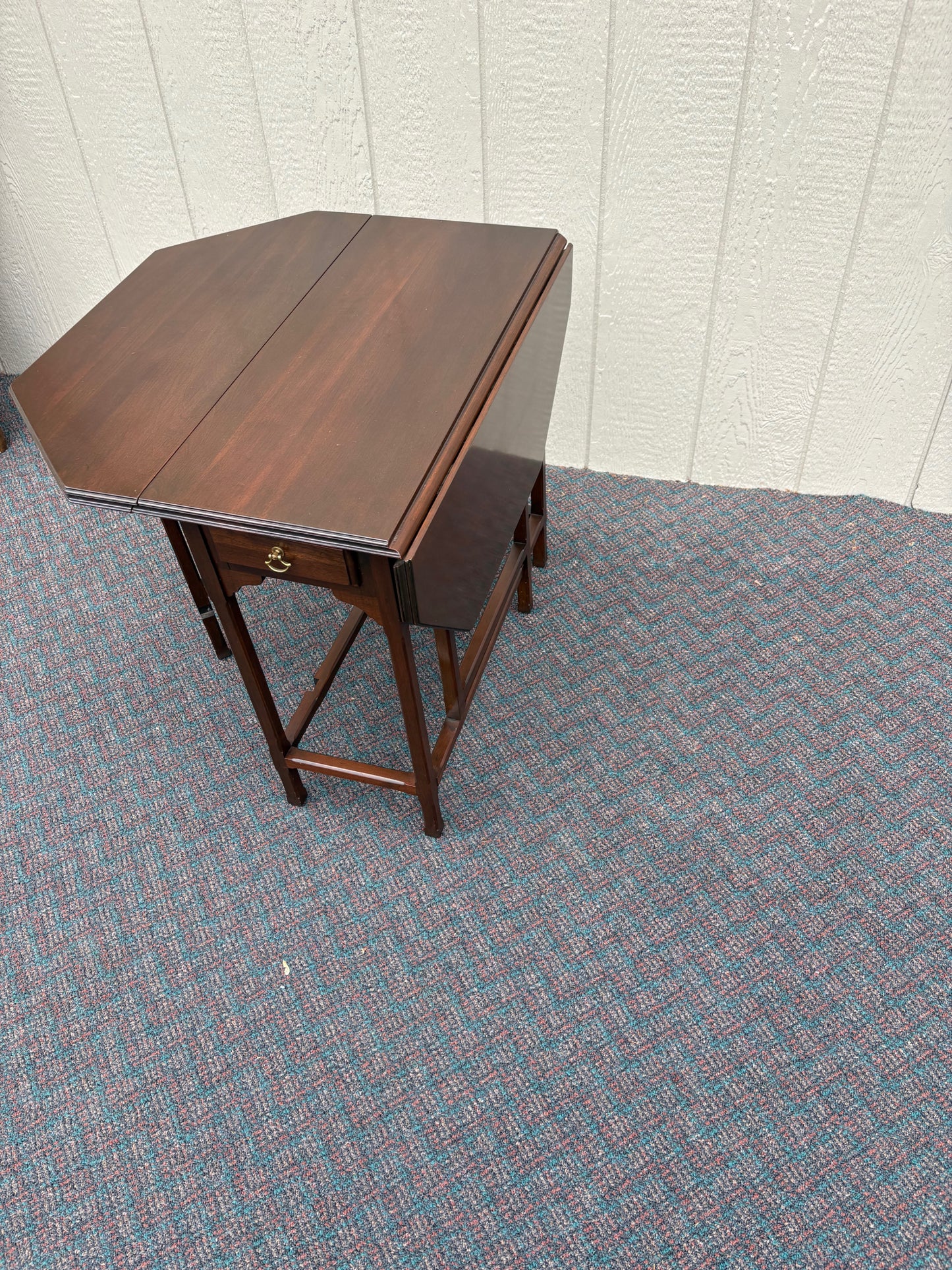67702 Ethan Allen Drop Leaf Table, Traditional Style, Solid Wood