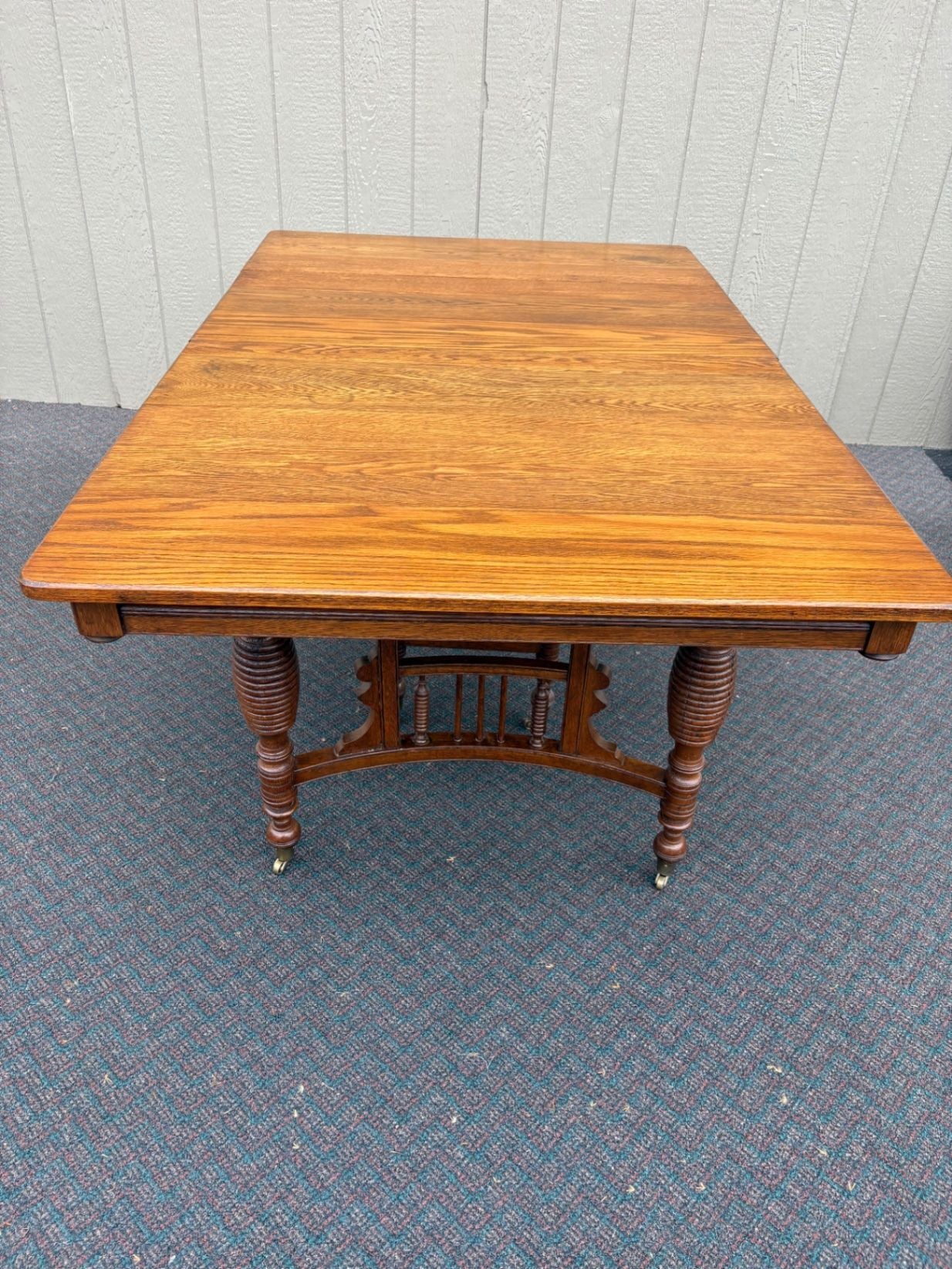 67627 Victorian Oak Dining Table with Turned Legs and Leaves