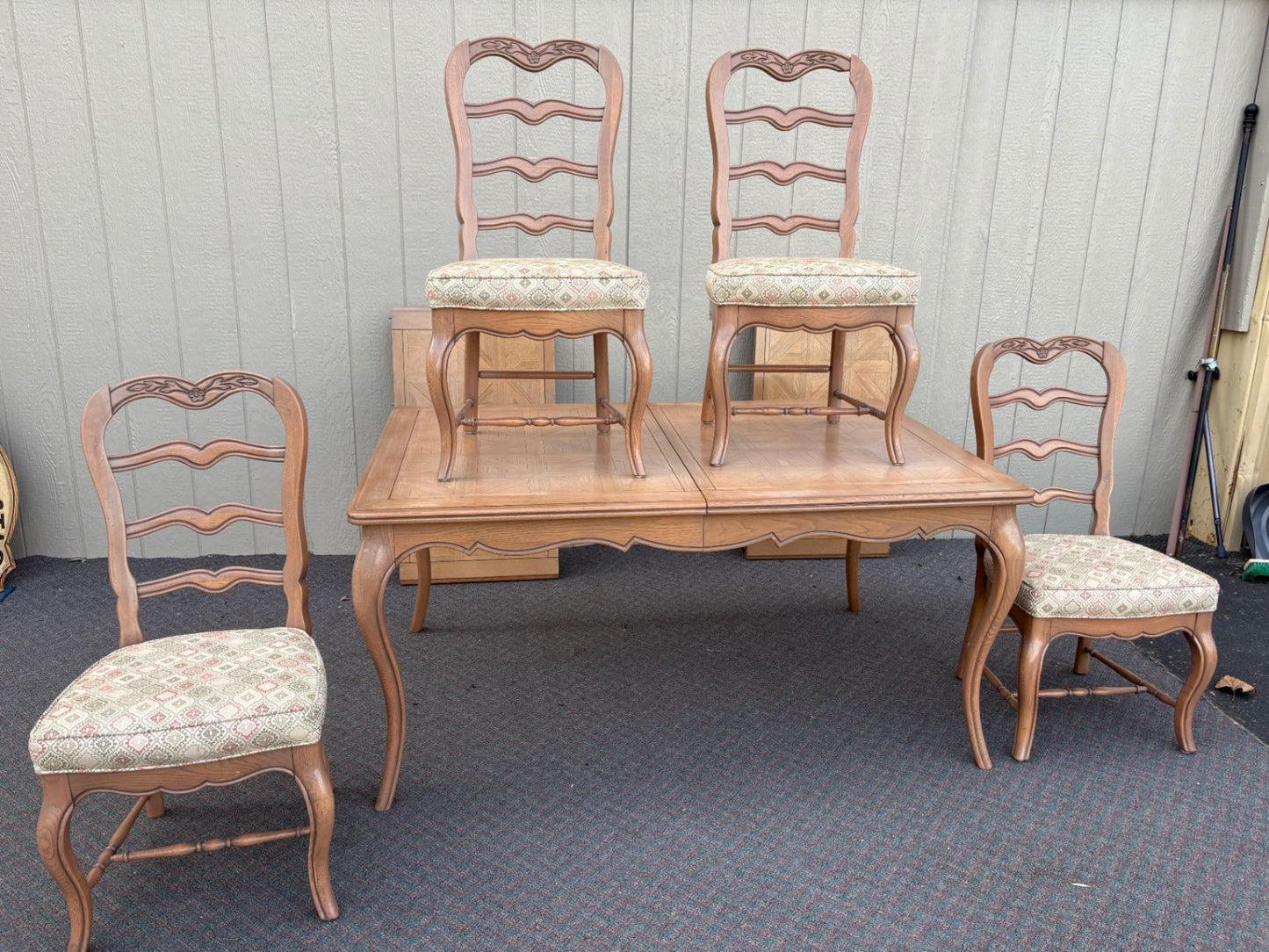 67426 French Provincial Dining Set with  Extendable Table and 6 Chairs
