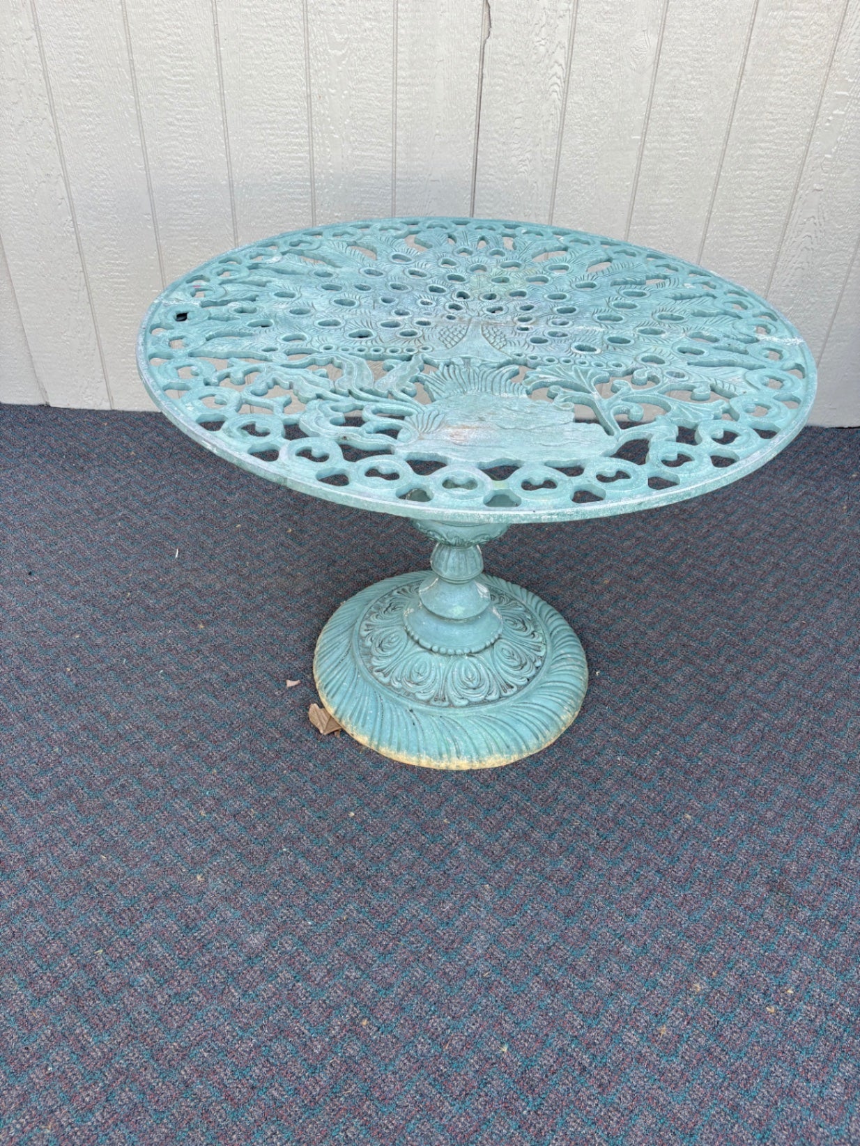 67939 Vintage 4-Piece Cast Iron Peacock Patio Set with Table and Chairs