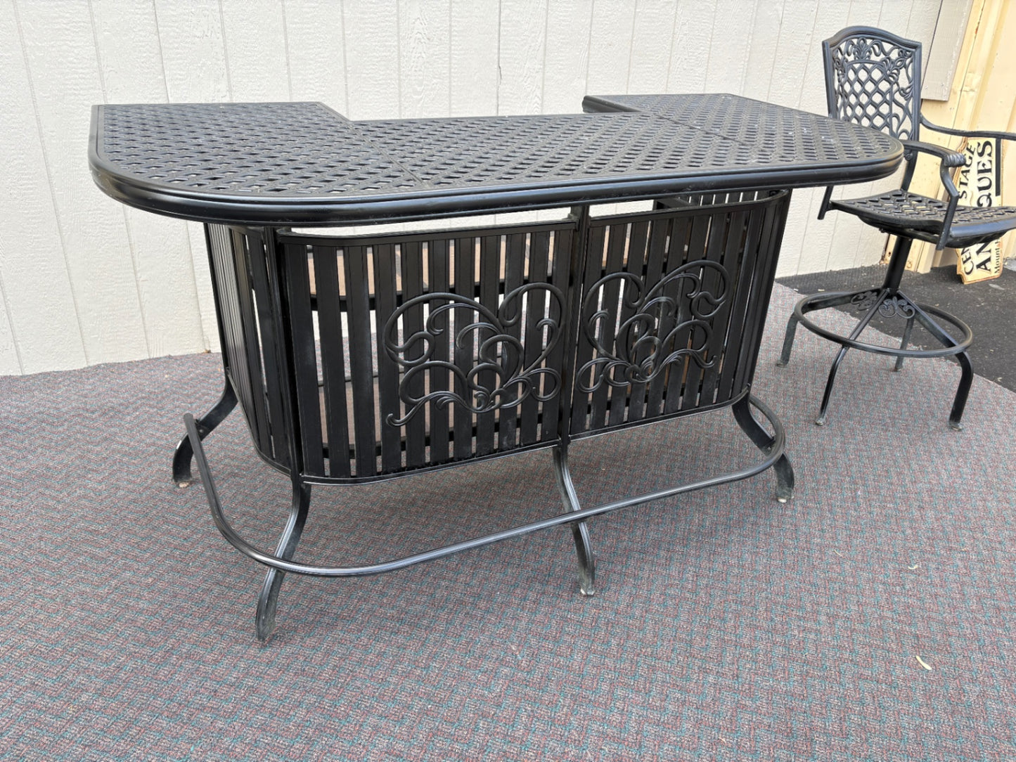 67751 Elegant Outdoor Patio Bar Set with Swivel Stool, Cast Aluminum