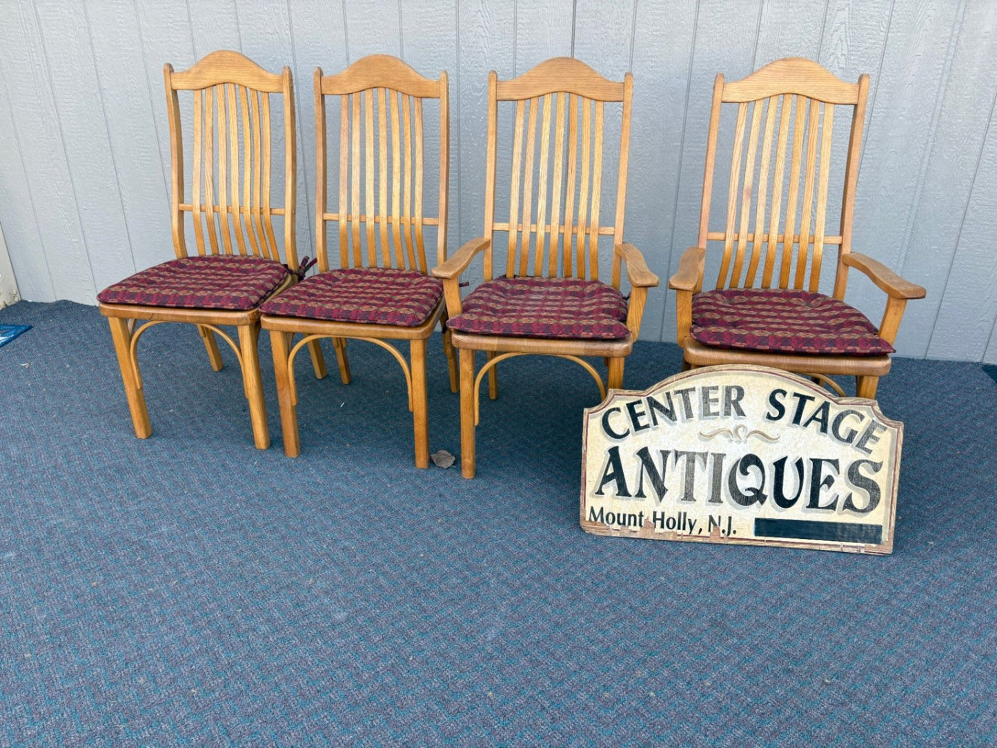 67633 Set of 4 Oak Dining Chairs with Cushions, Vintage Slat-back Design
