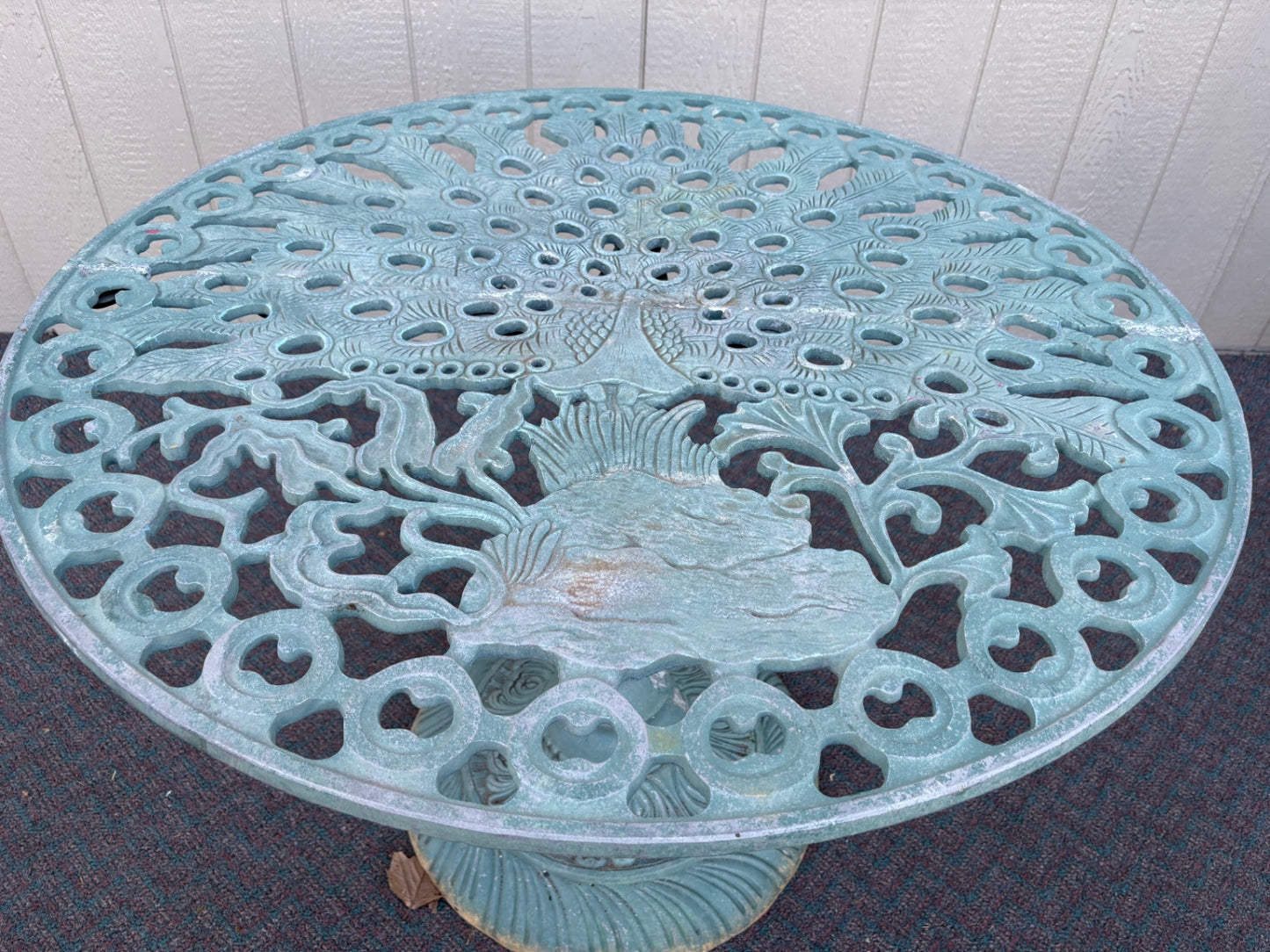 67939 Vintage 4-Piece Cast Iron Peacock Patio Set with Table and Chairs
