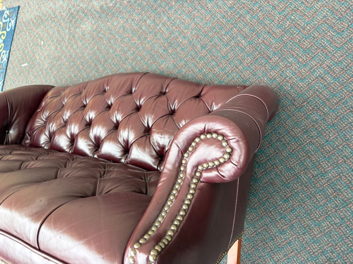 67506  Classic Chesterfield Tufted Leather Loveseat with Nailhead Trim