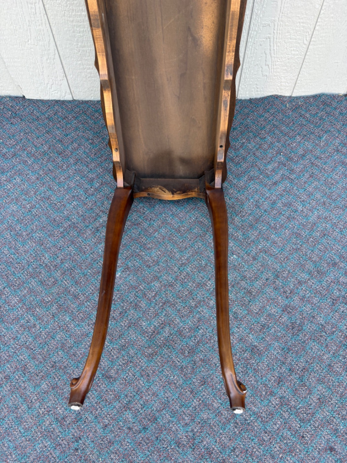 67849 Elegant French Provincial Sofa Table with Cabriole Legs