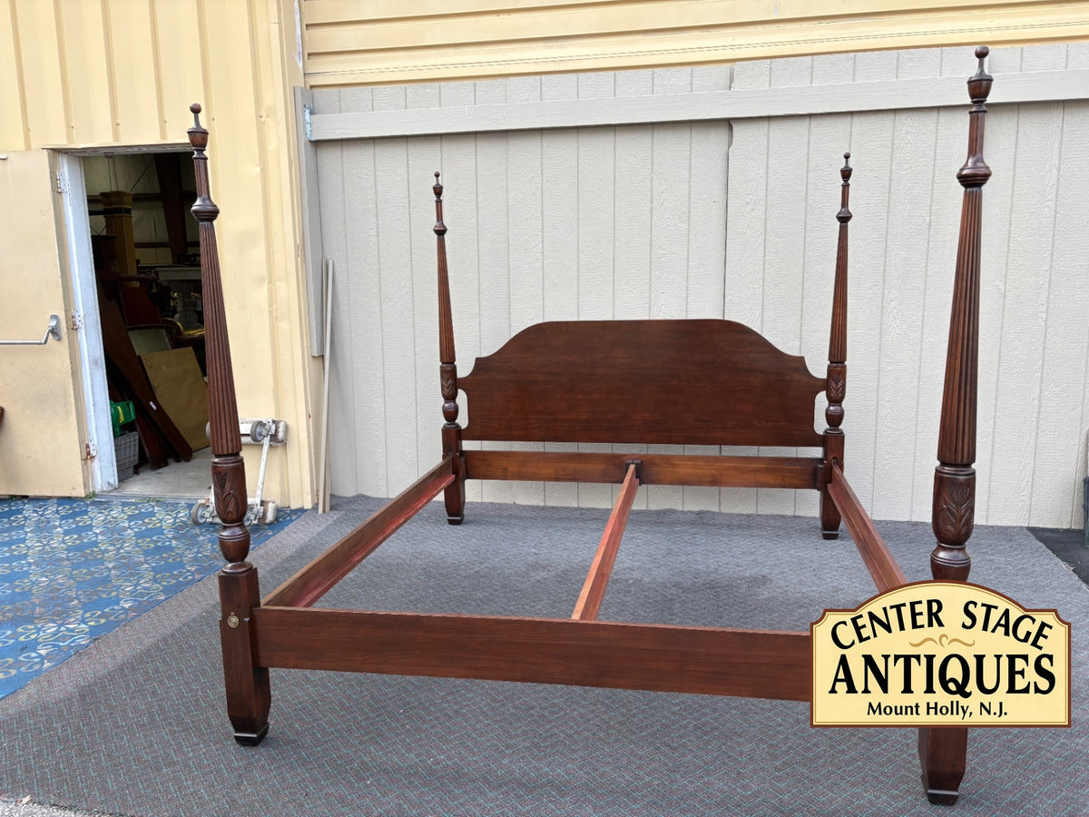 68165  Harden King Size Poster Bed, Traditional Mahogany Finish