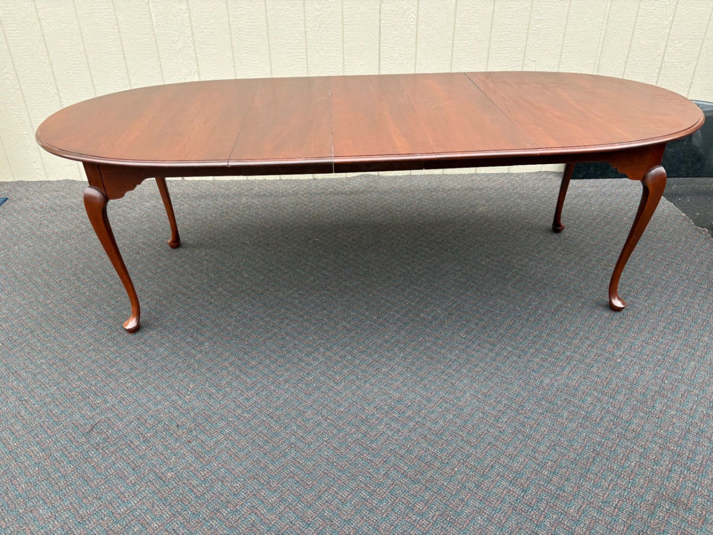 67536 Hitchcock Queen Anne Style Dining Table with 3 Leaves TOP 94" x 42"